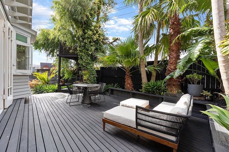 Photo of property in 69 Peary Road, Mount Eden, Auckland, 1024