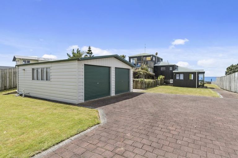Photo of property in 517 Pukehina Parade, Pukehina, Te Puke, 3189
