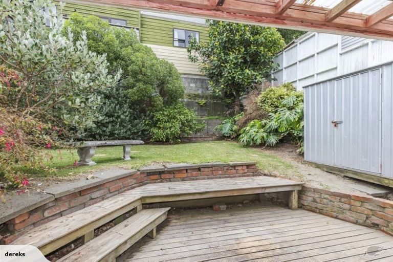 Photo of property in 185 Marine Parade, Seatoun, Wellington, 6022