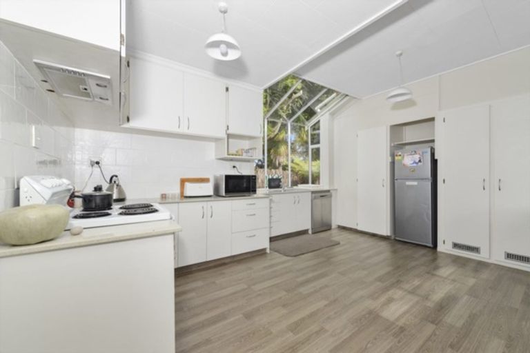 Photo of property in 100 Ranolf Street, Glenholme, Rotorua, 3010