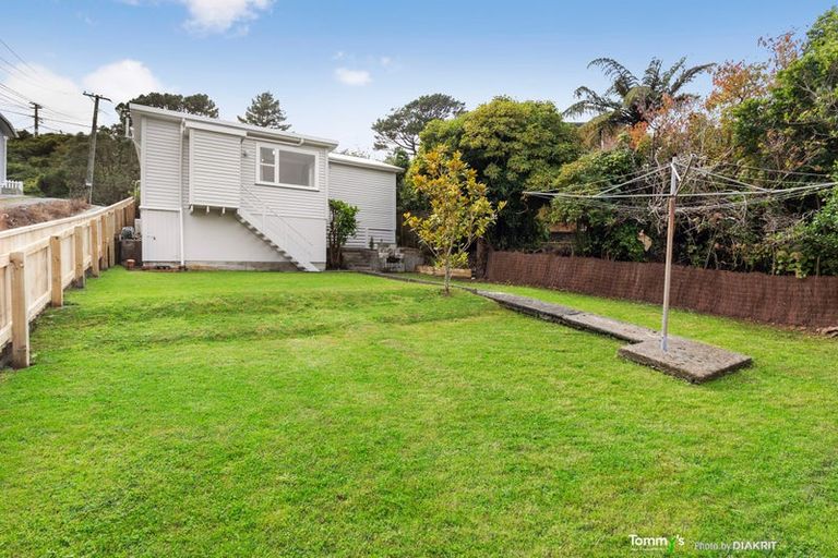 Photo of property in 37 Ironside Road, Johnsonville, Wellington, 6037
