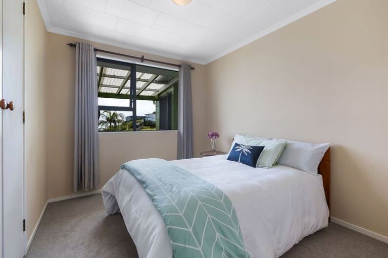 Photo of property in 53 Stratford Drive, Cable Bay, 0420