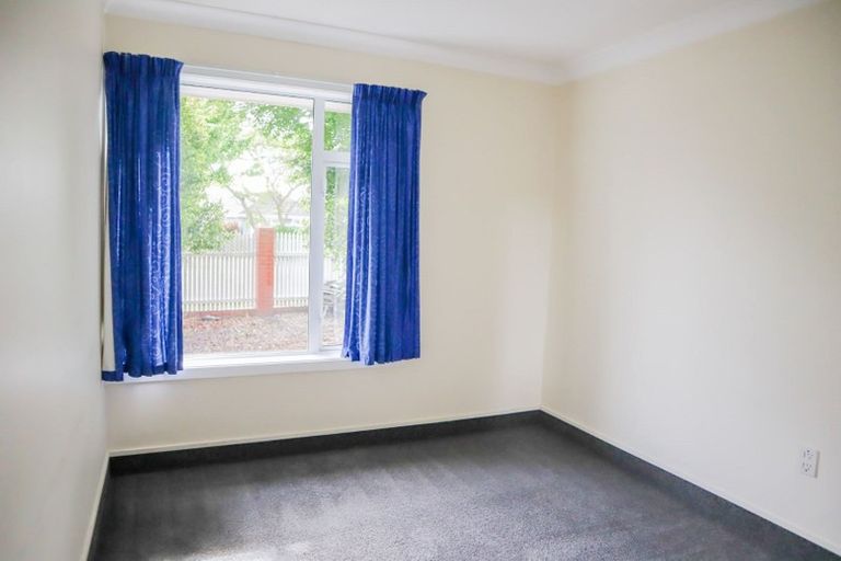 Photo of property in 229 Avonhead Road, Avonhead, Christchurch, 8042
