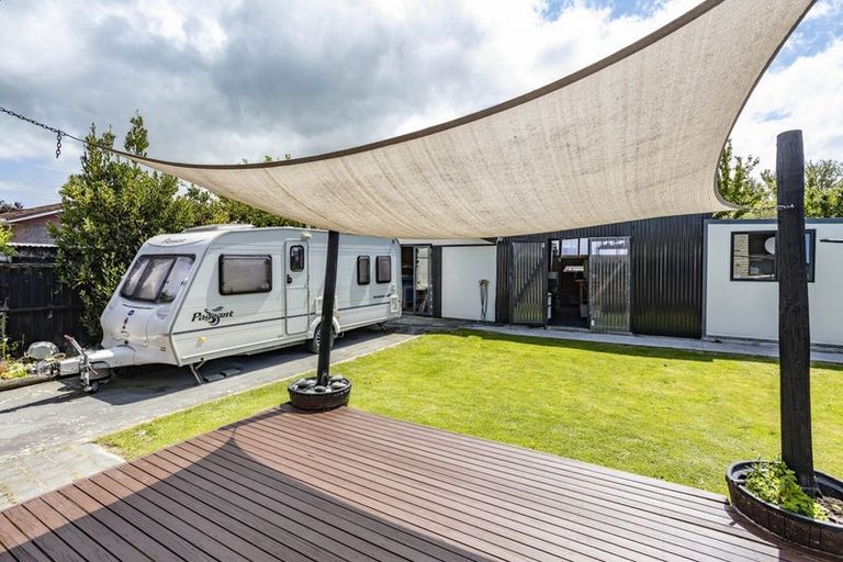 Photo of property in 2 Ebert Place, Rangiora, 7400