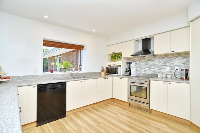 Photo of property in 46 Radiata Avenue, Parklands, Christchurch, 8083
