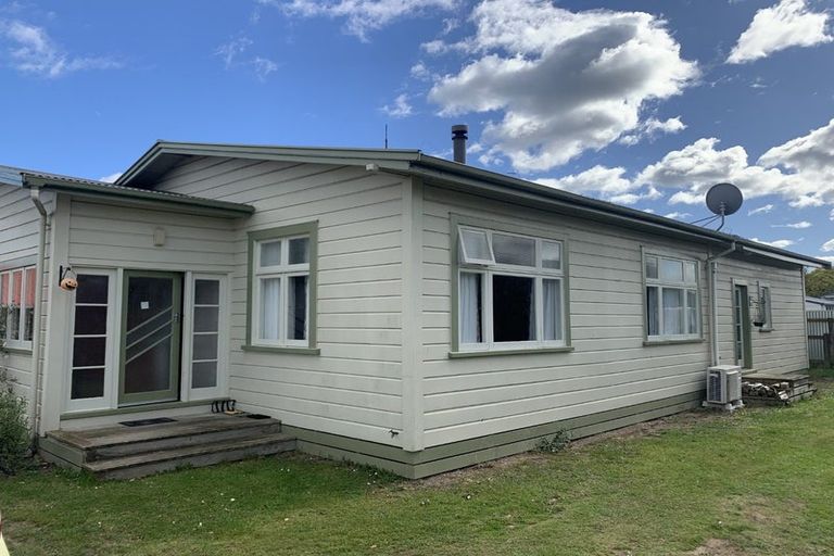 Photo of property in 21a Burns Street, Dannevirke, 4930