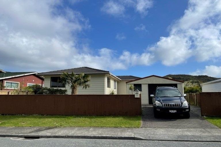 Photo of property in 15 Fiona Grove, Karori, Wellington, 6012