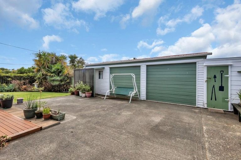 Photo of property in 29 Ruakaka Beach Road, Ruakaka, 0116