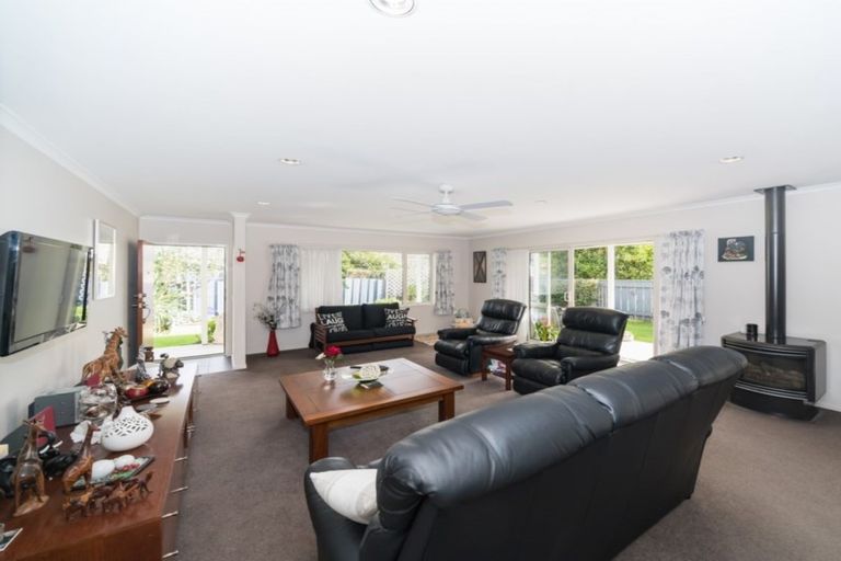 Photo of property in 6a Monckton Street, Feilding, 4702