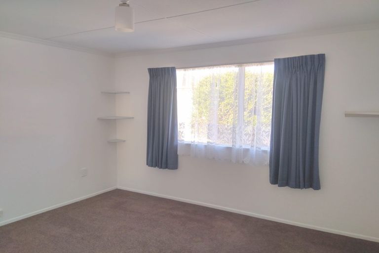 Photo of property in 10b Ropiha Street, Fitzroy, New Plymouth, 4312