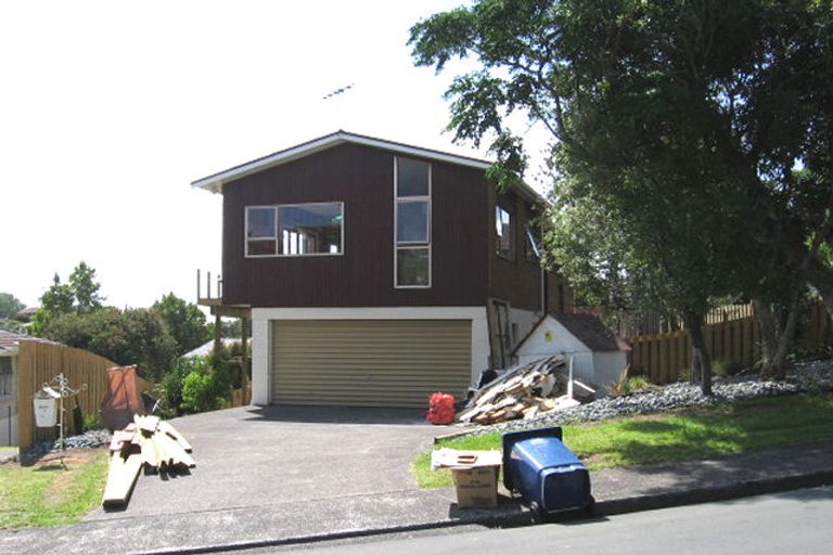 Photo of property in 1/20 Prestige Place, Castor Bay, Auckland, 0620