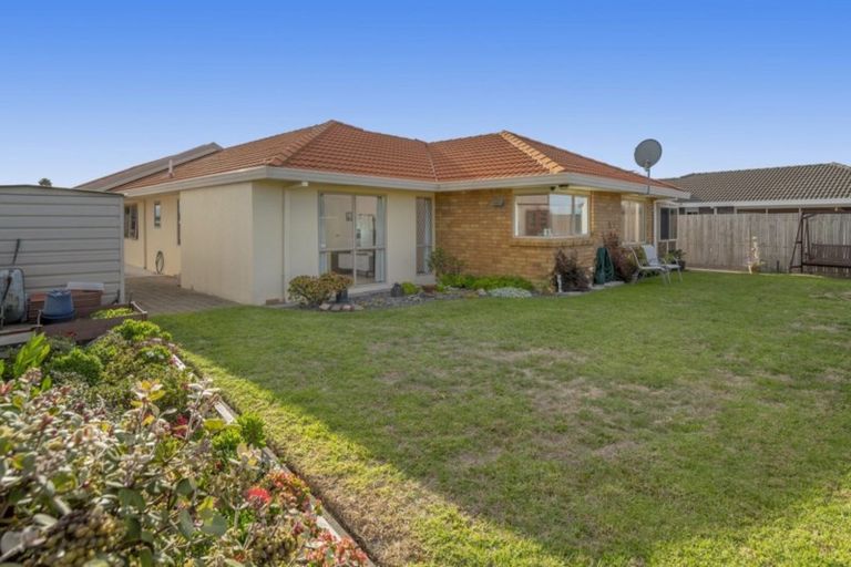 Photo of property in 17 Lotus Avenue, Mount Maunganui, 3116