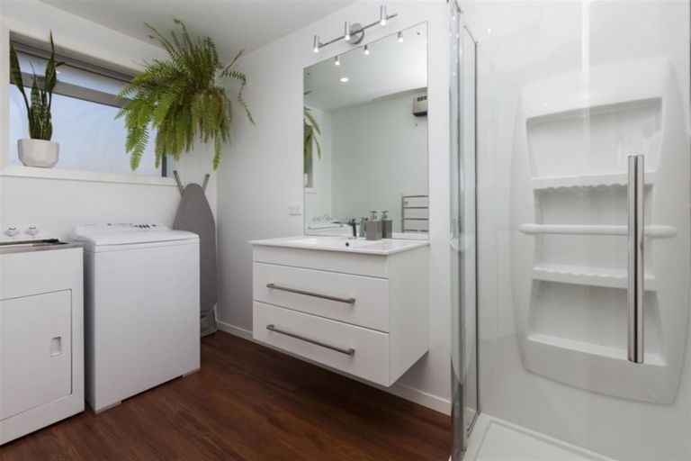 Photo of property in 96b Crofton Road, Harewood, Christchurch, 8051