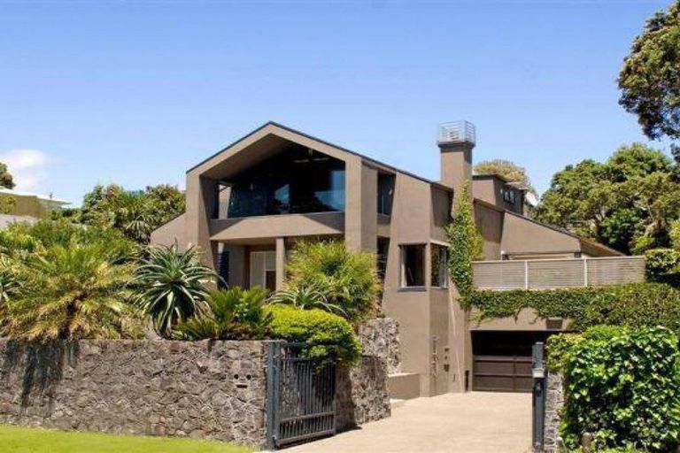 Photo of property in 11 Audrey Road, Takapuna, Auckland, 0620