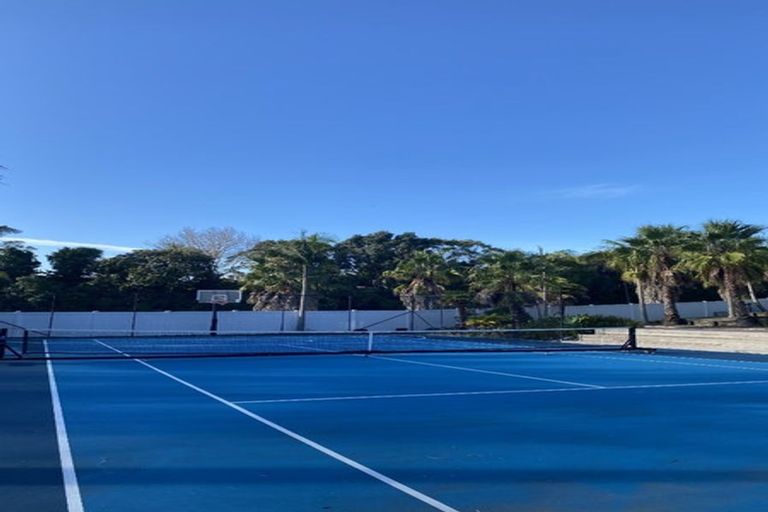 Photo of property in Santa Rosa, 2/340 Gulf Harbour Drive, Gulf Harbour, Whangaparaoa, 0930