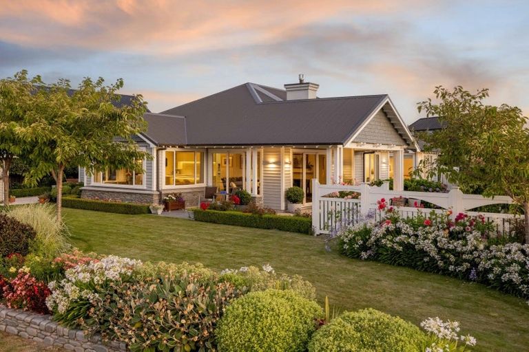 Photo of property in 61 The Esplanade, Pegasus, 7612