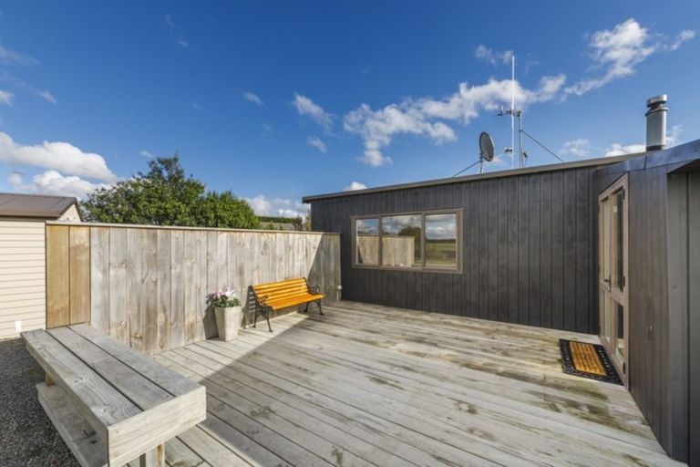 Photo of property in 16 Wear Street, Rongotea, 4476