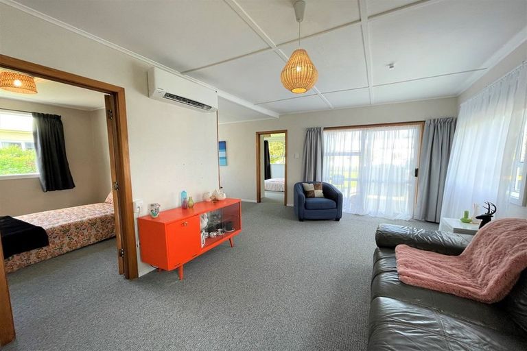 Photo of property in 11 Noble Street, Owaka, 9585