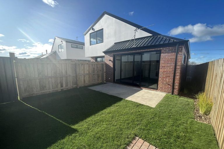 Photo of property in 1/21 Montreal Street, Sydenham, Christchurch, 8023