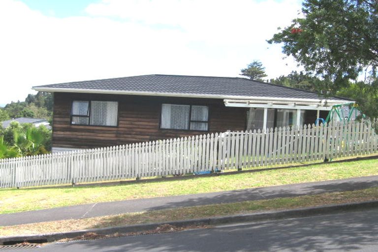 Photo of property in 1/7 Witheford Drive, Bayview, Auckland, 0629