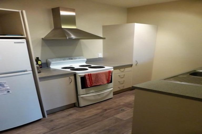 Photo of property in 2/42 Constable Street, Newtown, Wellington, 6021