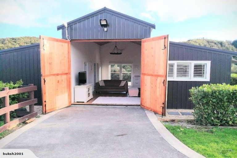 Photo of property in 101 Gervin Road, Wainui, Silverdale, 0992