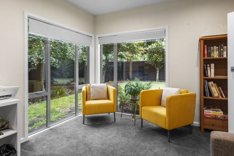 Photo of property in 53 Windermere Road, Papanui, Christchurch, 8053