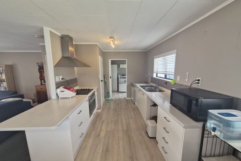 Photo of property in 24 Garland Drive, St Andrews, Hamilton, 3200