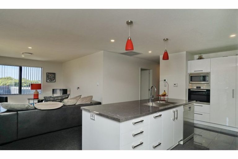 Photo of property in 21 Esk Place, Aranui, Christchurch, 8061