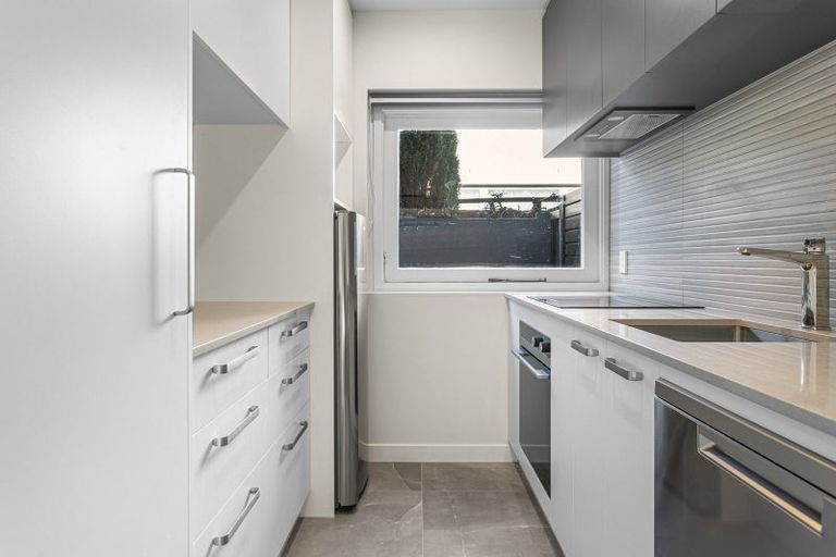 Photo of property in 2/158 Papanui Road, Merivale, Christchurch, 8014