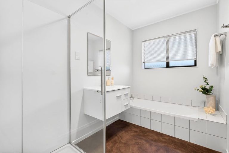 Photo of property in 1/273 Hobsonville Road, Hobsonville, Auckland, 0618