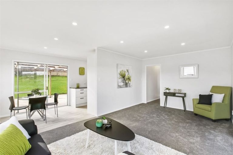 Photo of property in 5 Jarrah Place, Massey, Auckland, 0614