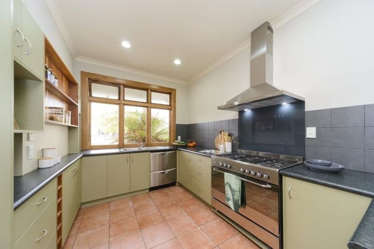 Photo of property in 4 Summerhays Street, Terrace End, Palmerston North, 4410