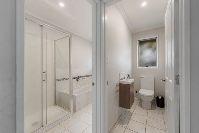 Photo of property in 7 Denver Place, Milson, Palmerston North, 4414