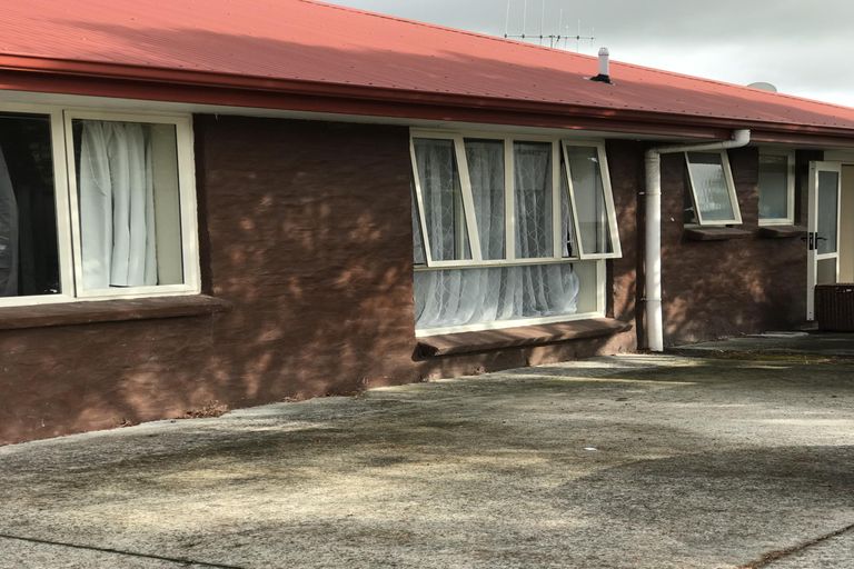 Photo of property in 2a Snead Place, Hamilton East, Hamilton, 3216