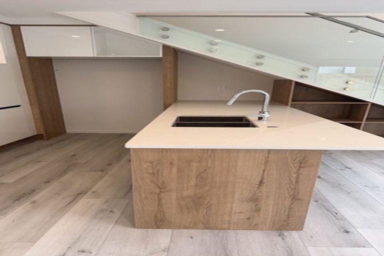 Photo of property in 48d Sunrise Avenue, Mairangi Bay, Auckland, 0630