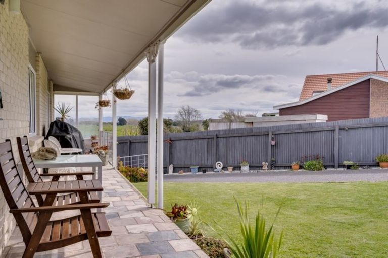 Photo of property in 192 Pukehina Parade, Pukehina, Te Puke, 3189