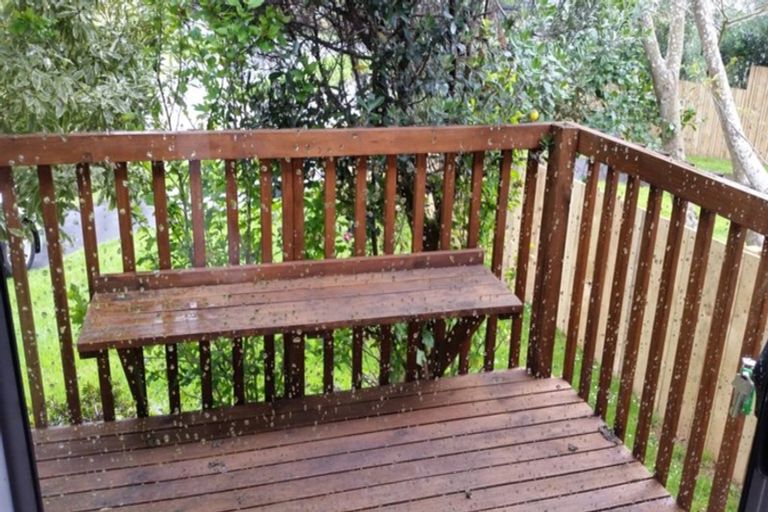 Photo of property in 2/20 Challen Close, Conifer Grove, Takanini, 2112