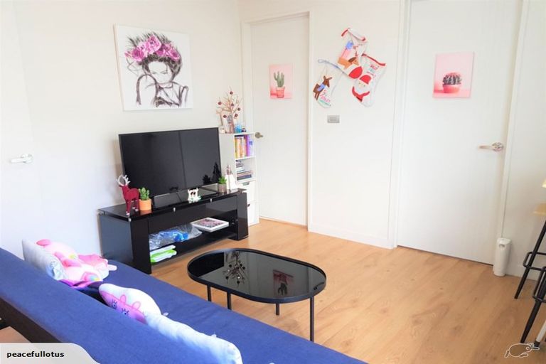 Photo of property in 3 Twin Parks Rise, Papakura, 2110