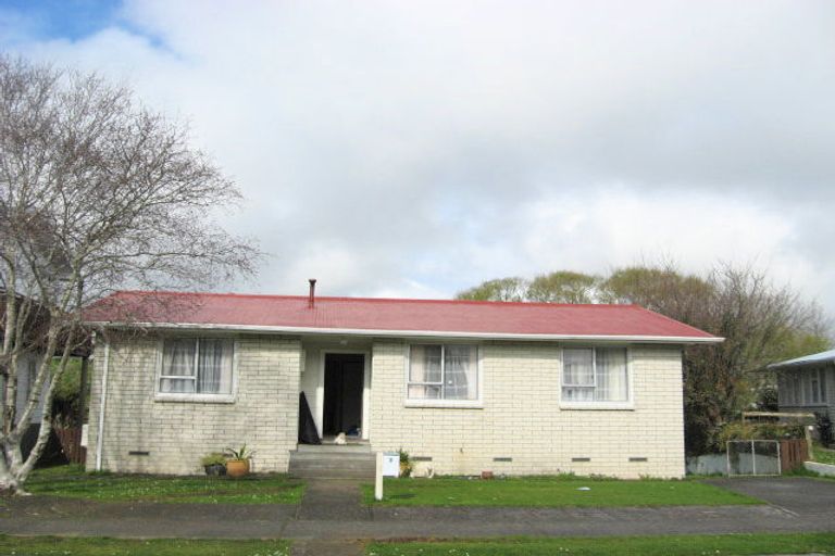 Photo of property in 7 Regent Place, Blagdon, New Plymouth, 4310