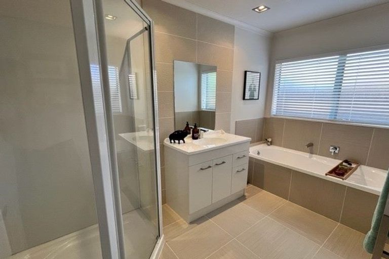 Photo of property in 17a Cantora Avenue, Northpark, Auckland, 2013