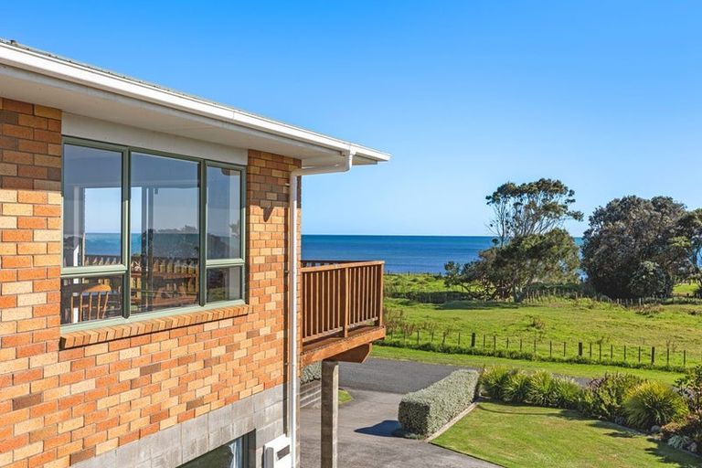 Photo of property in 49 Battiscombe Terrace, Waitara, 4320