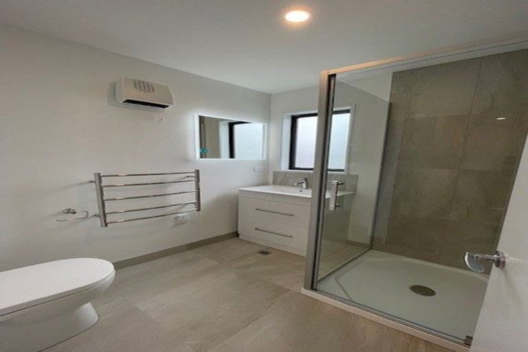 Photo of property in 2/15 Frederick Street, Waltham, Christchurch, 8011