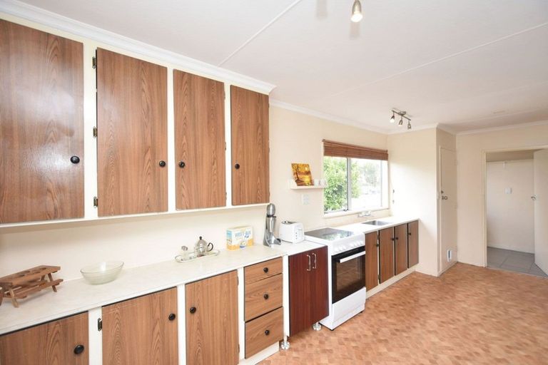 Photo of property in 1 O'byrne Street, Waikiwi, Invercargill, 9810