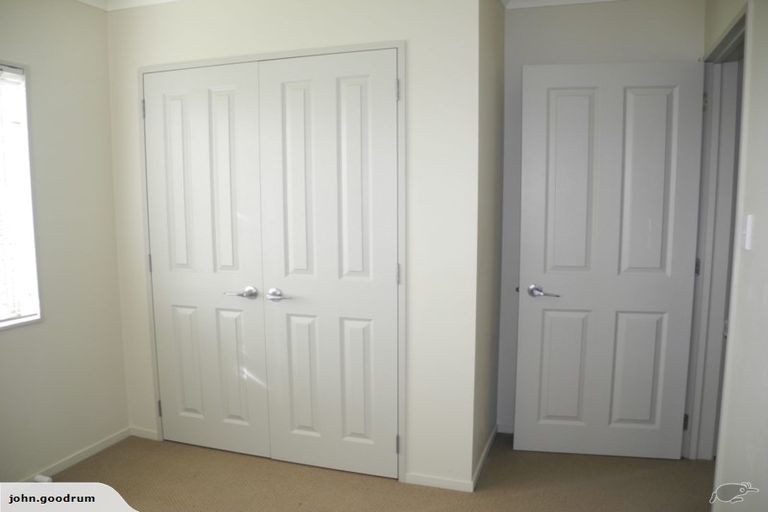 Photo of property in 24 Stranraer Crescent, Wattle Downs, Auckland, 2103