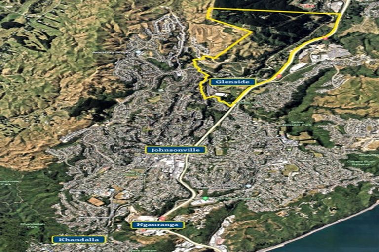 Photo of property in 30 Rowells Road, Glenside, Wellington, 6037