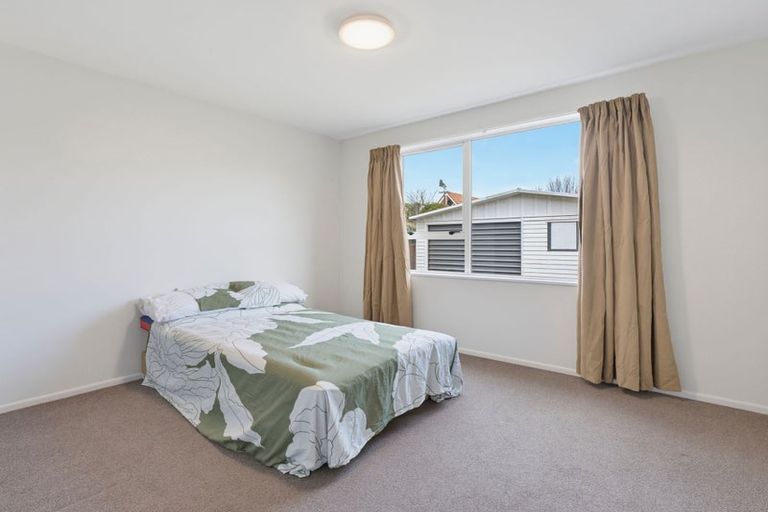 Photo of property in 205 Queenspark Drive, Parklands, Christchurch, 8083