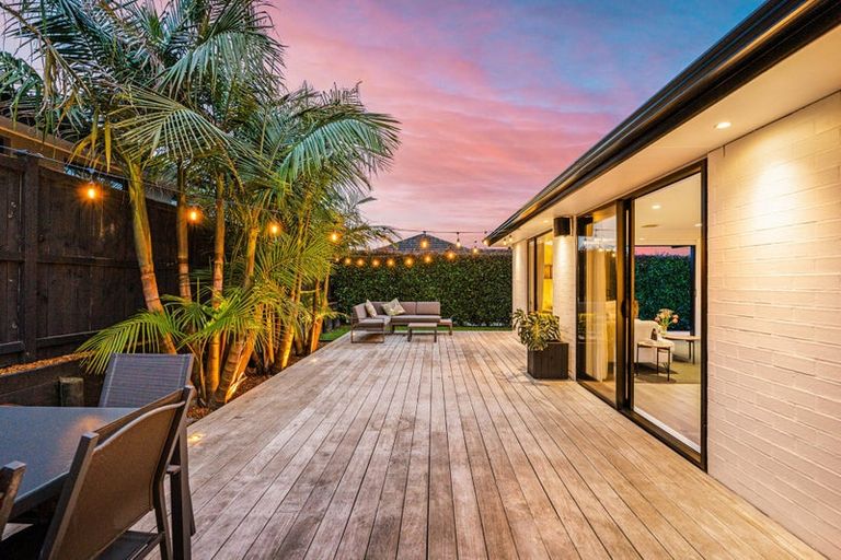 Photo of property in 25 Nobilo Road, Kumeu, 0810
