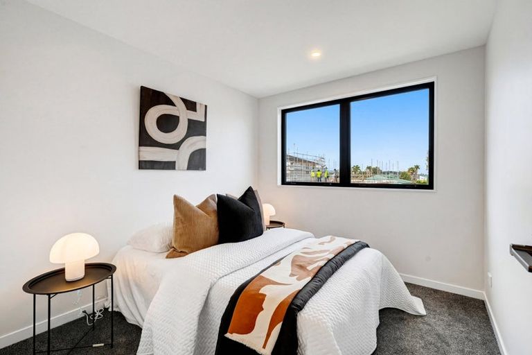 Photo of property in 4 Tiller Street, Hobsonville, 0616