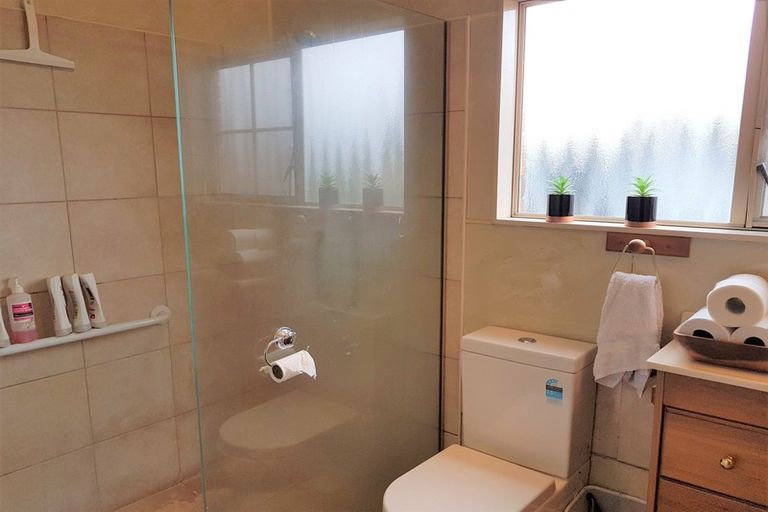 Photo of property in 25 Pohutukawa Drive, Opunake, 4616